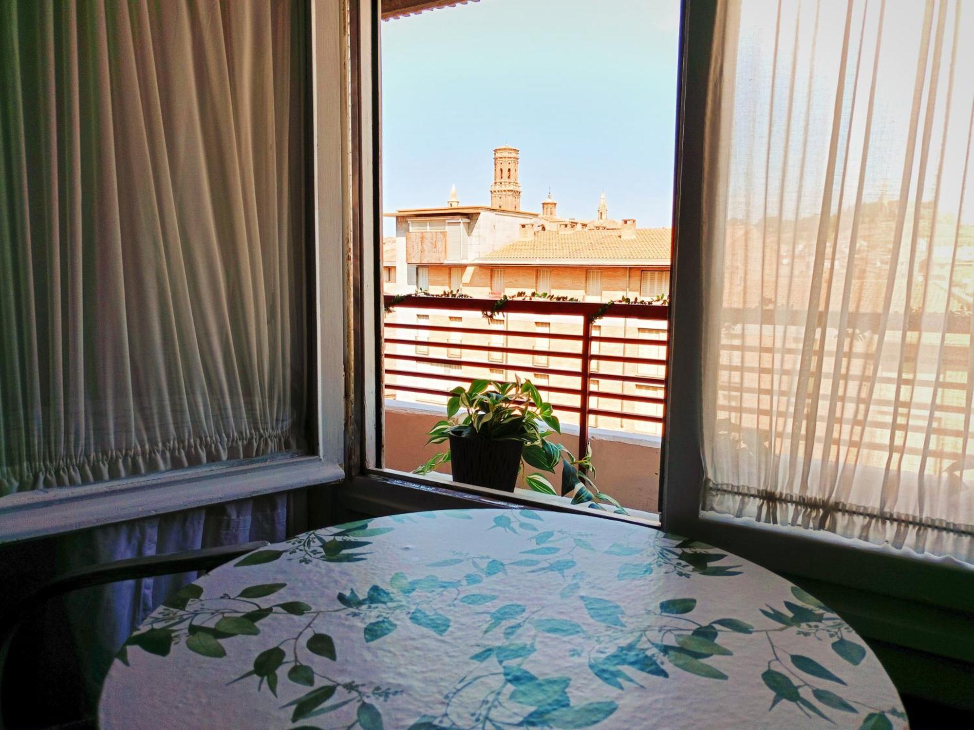 Pension Las Hojas Tudela Luaran gambar