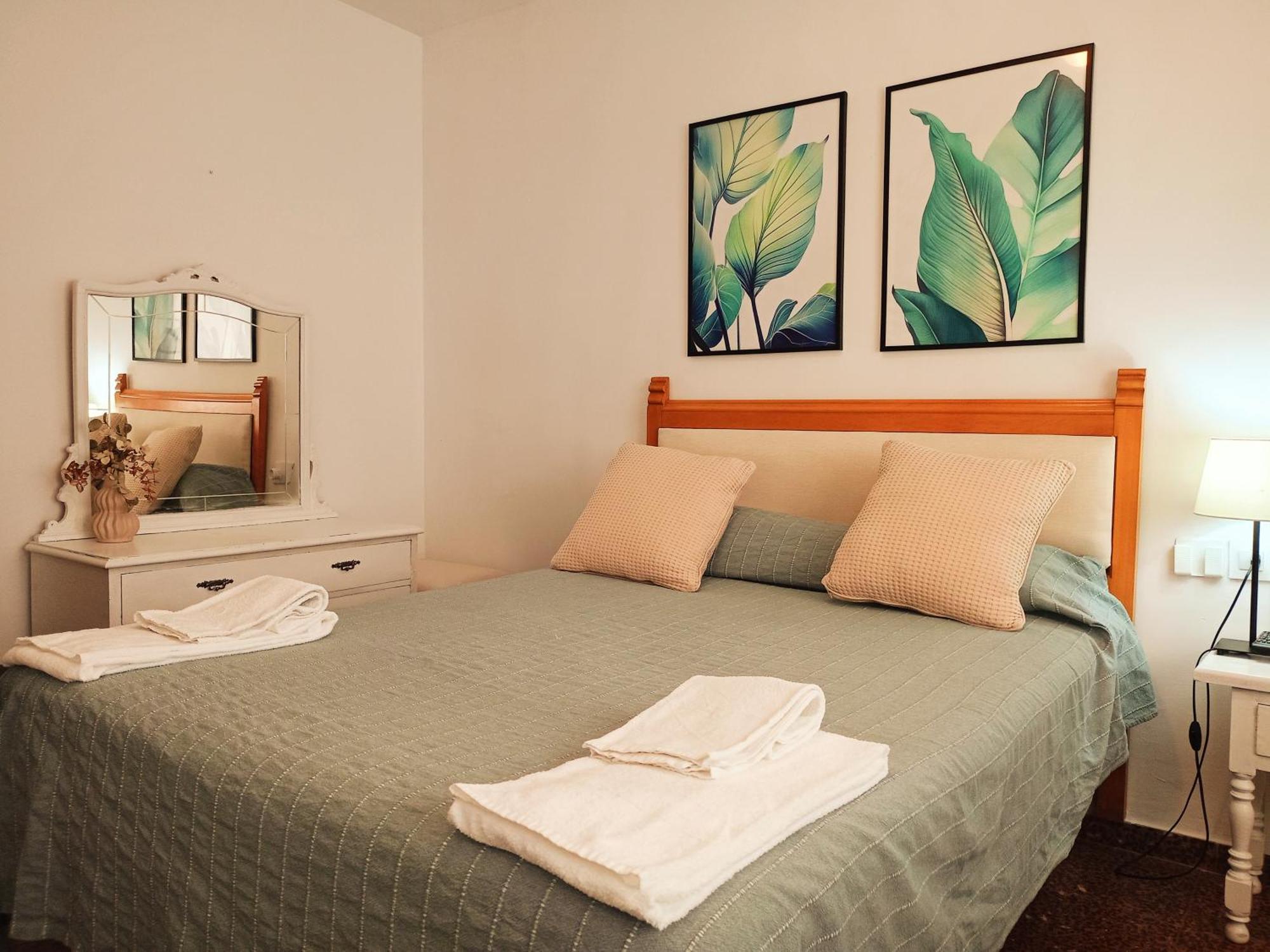 Pension Las Hojas Tudela Luaran gambar